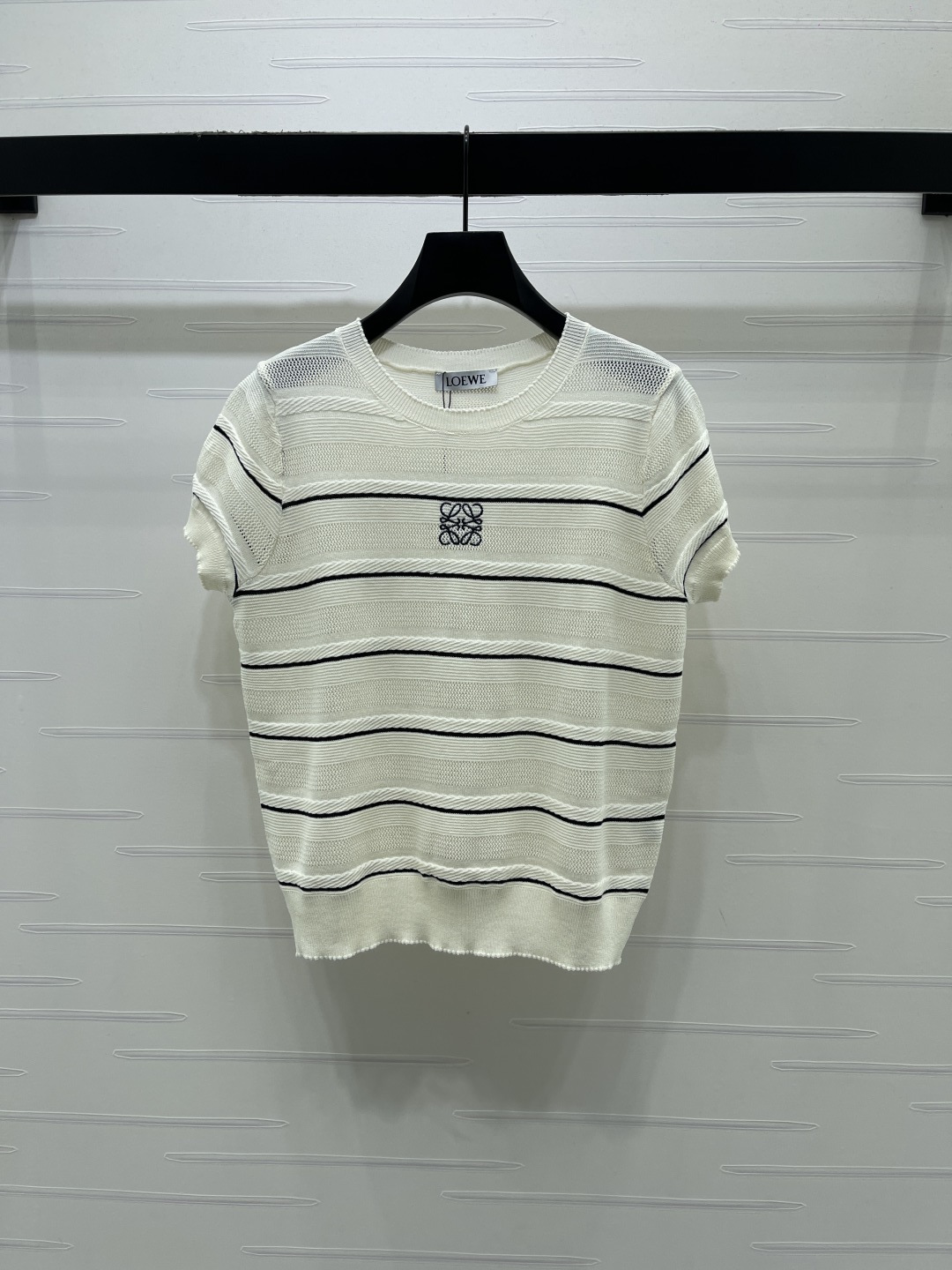 Women's short sleeves
